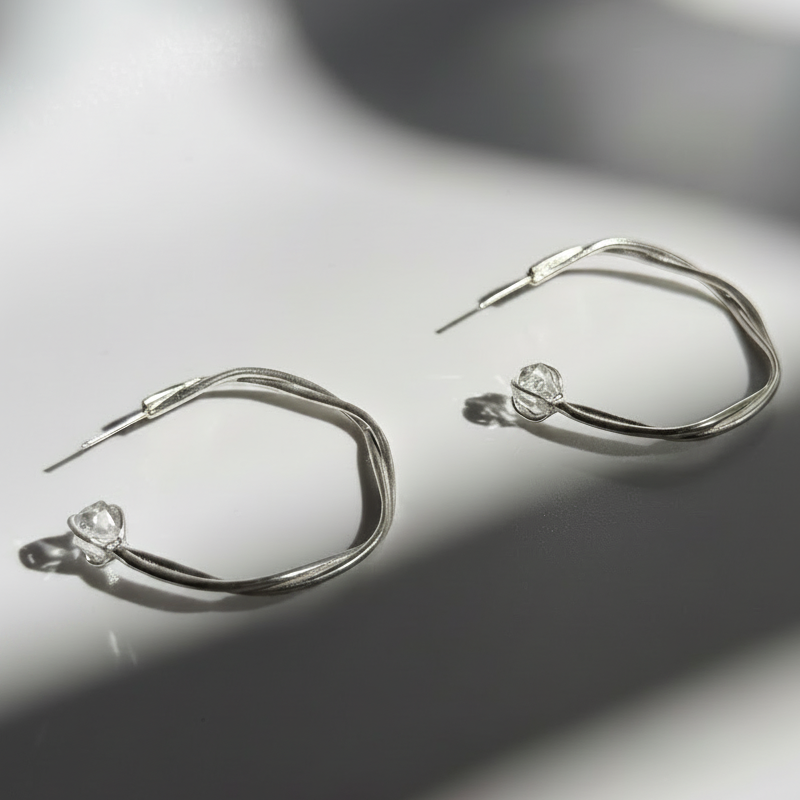 Astraea Twist Hoops