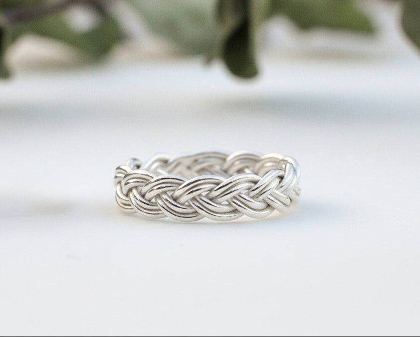 Braided Ring in sterling silver with handcrafted braided band detail
